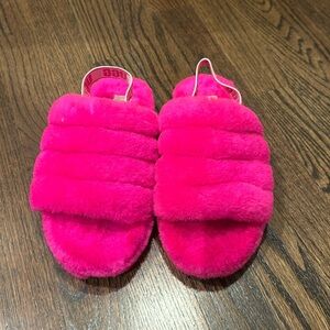 Girls hot pink fluff yeah uggs